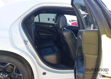 2020 Chrysler 300 300S z USA, uszkodzony, nr VIN 2C3CCABT6LH178453